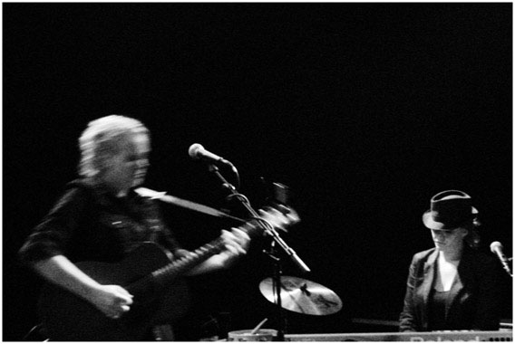 Ane Brun, Zurich, 12 April 2005 - photo by Dragan Nikolic, Fribourg / Zürich, Switzerland