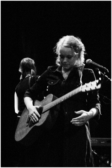 Ane Brun, Zurich, 12 April 2005 - photo by Dragan Nikolic, Fribourg / Zürich, Switzerland